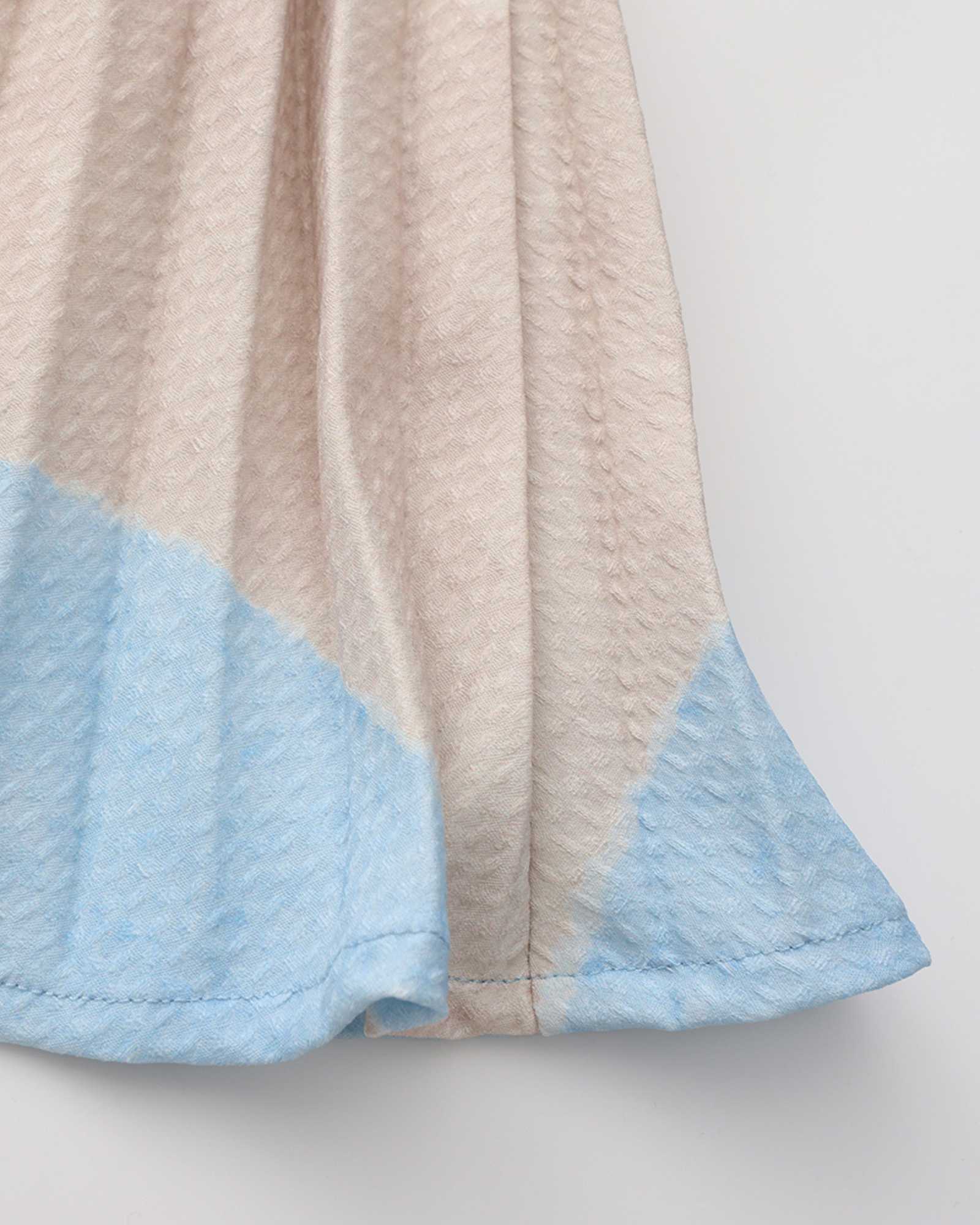 Online-exclusive: Serenity Peaks Mums Pleated Spag Top