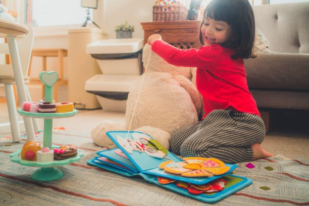 My First Book 5 - Food (1Y+)