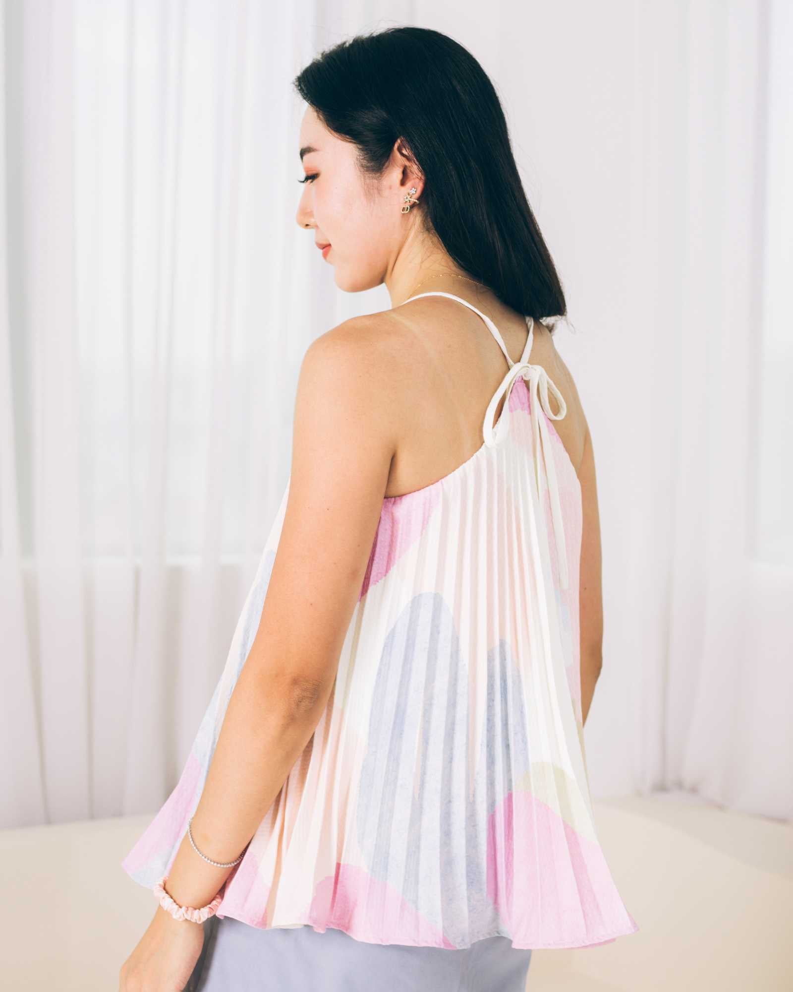 Lucky Reef Mums Pleated Spag Top