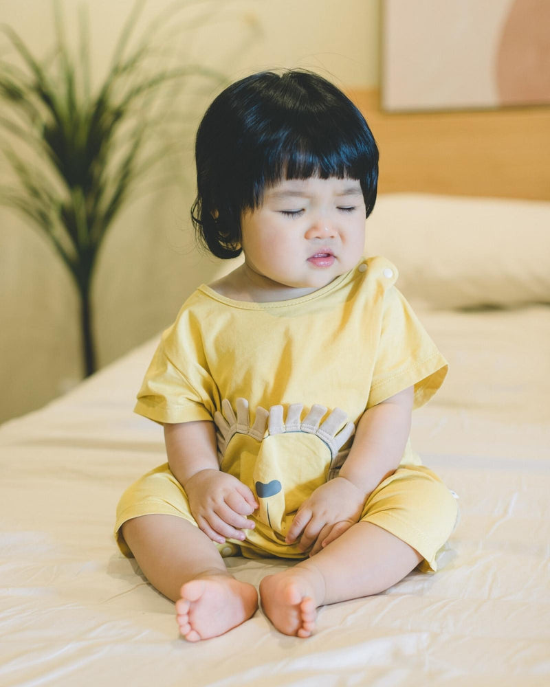 活力獅子王嬰兒連身衣